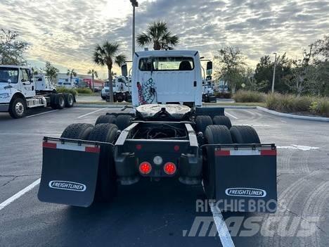 Freightliner M2 Prime Movers