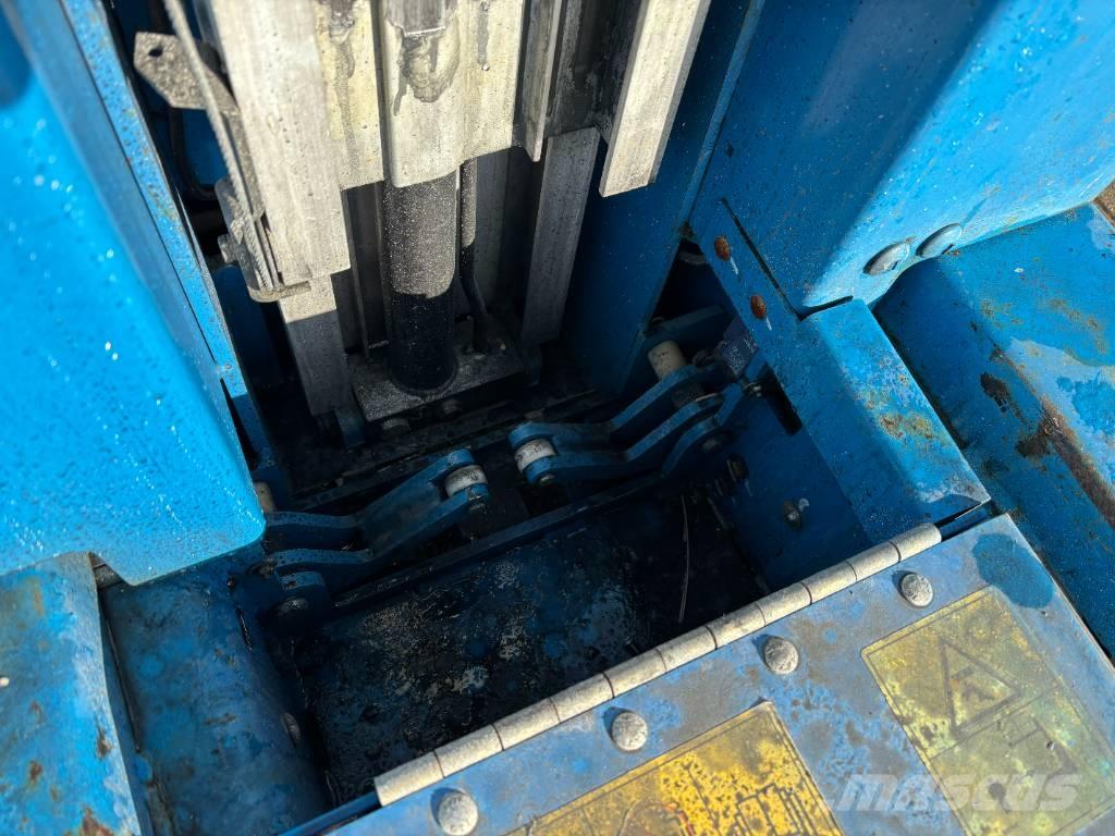 Genie GR 15 Used Personnel lifts and access elevators