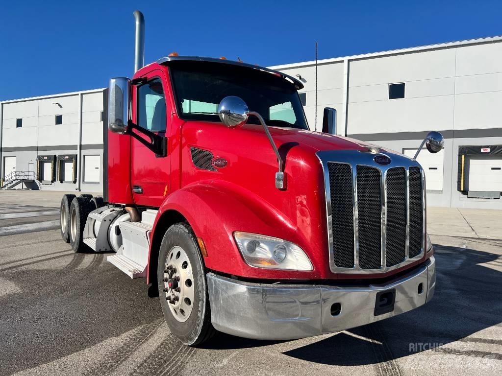 Peterbilt 579 Prime Movers