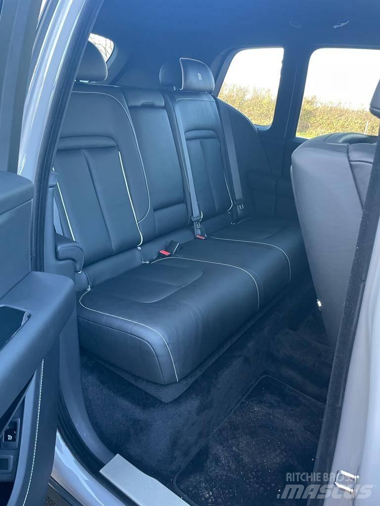 Rolls Royce Cullinan Cars