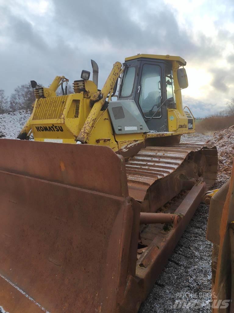 Komatsu D 65 PX-12 Crawler dozers