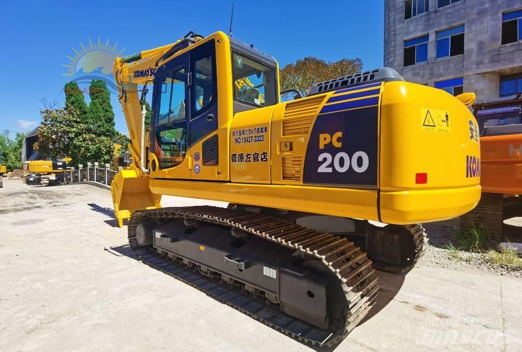 Komatsu PC 200-8 Crawler excavators