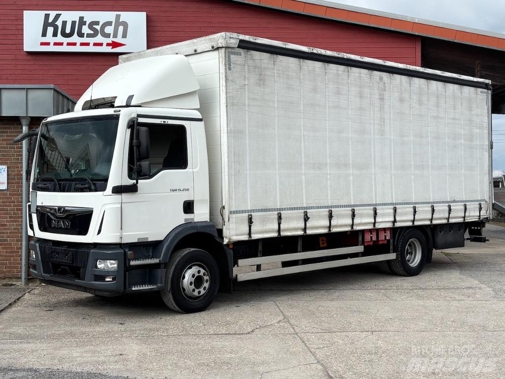 MAN TGM 15.250 Curtain sider trucks