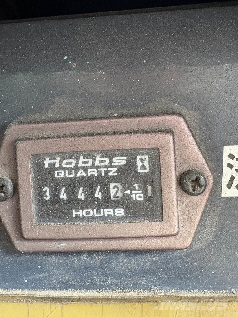 Nagano 070 Other lifts and platforms