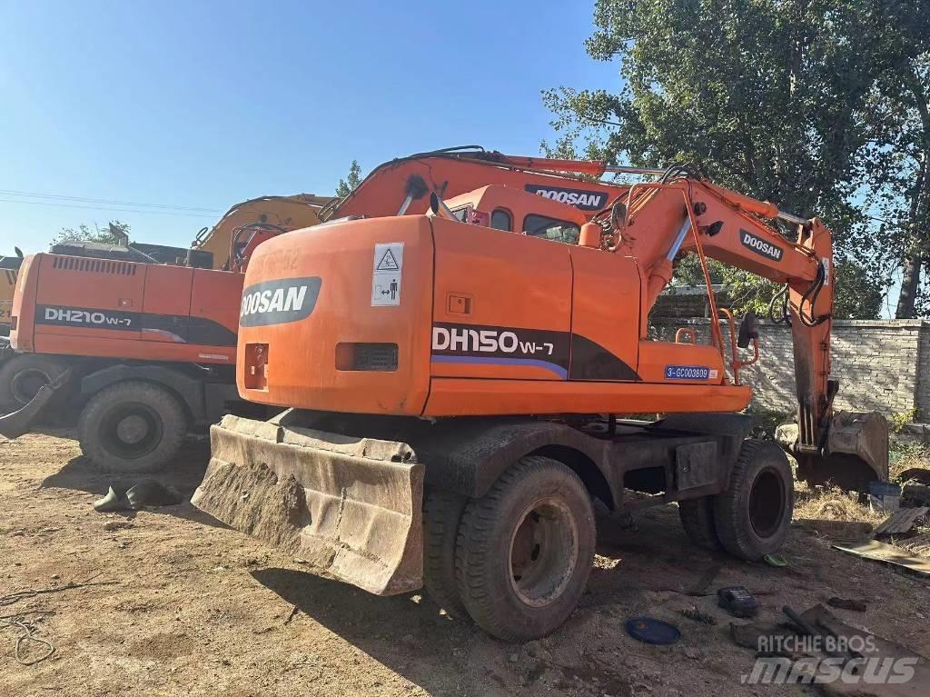 Doosan DH210W-7 Wheeled excavators