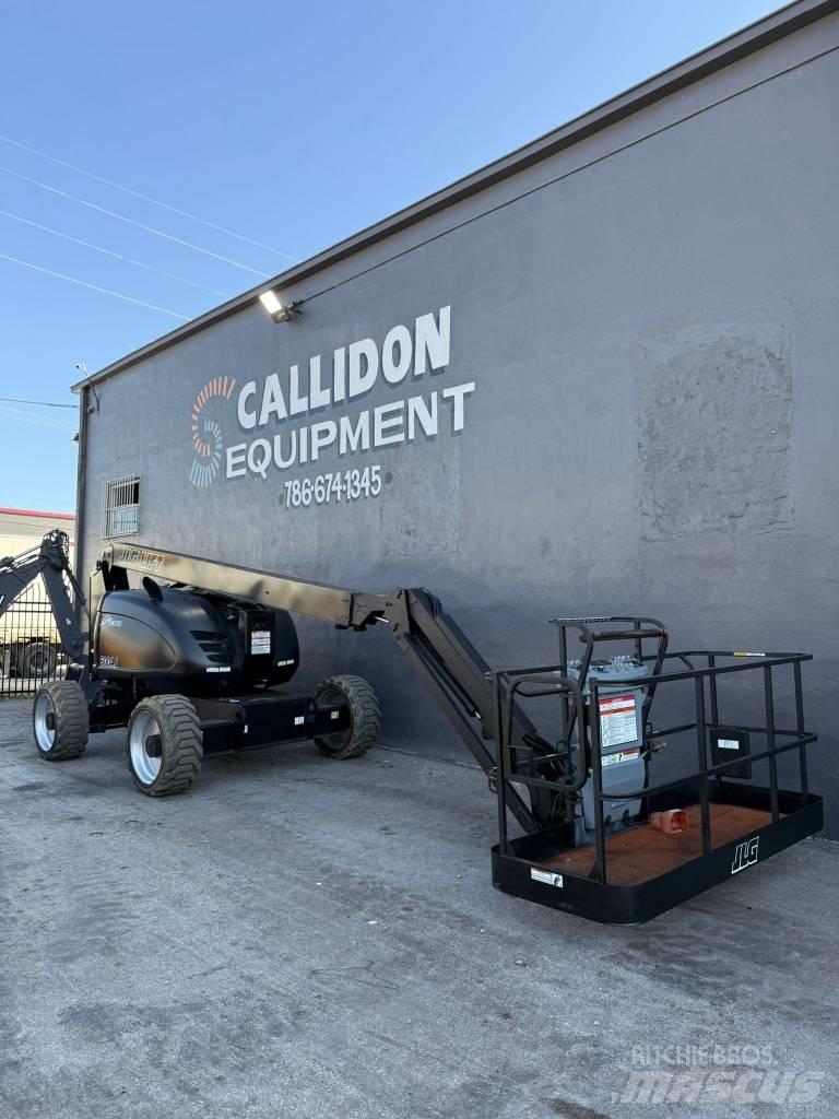 JLG 600 AJ Articulated boom lifts
