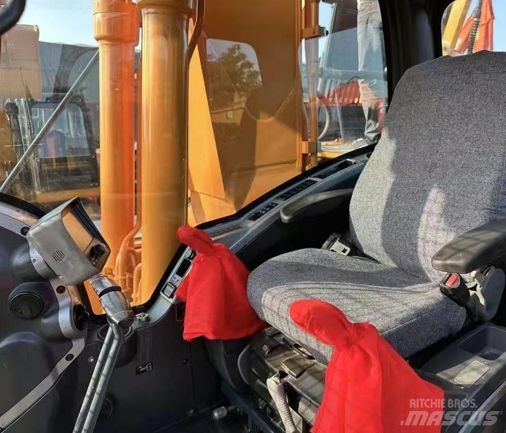 Hyundai 220-9 Crawler excavators