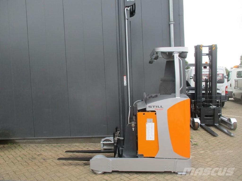 Still FM-X17 Reach truck