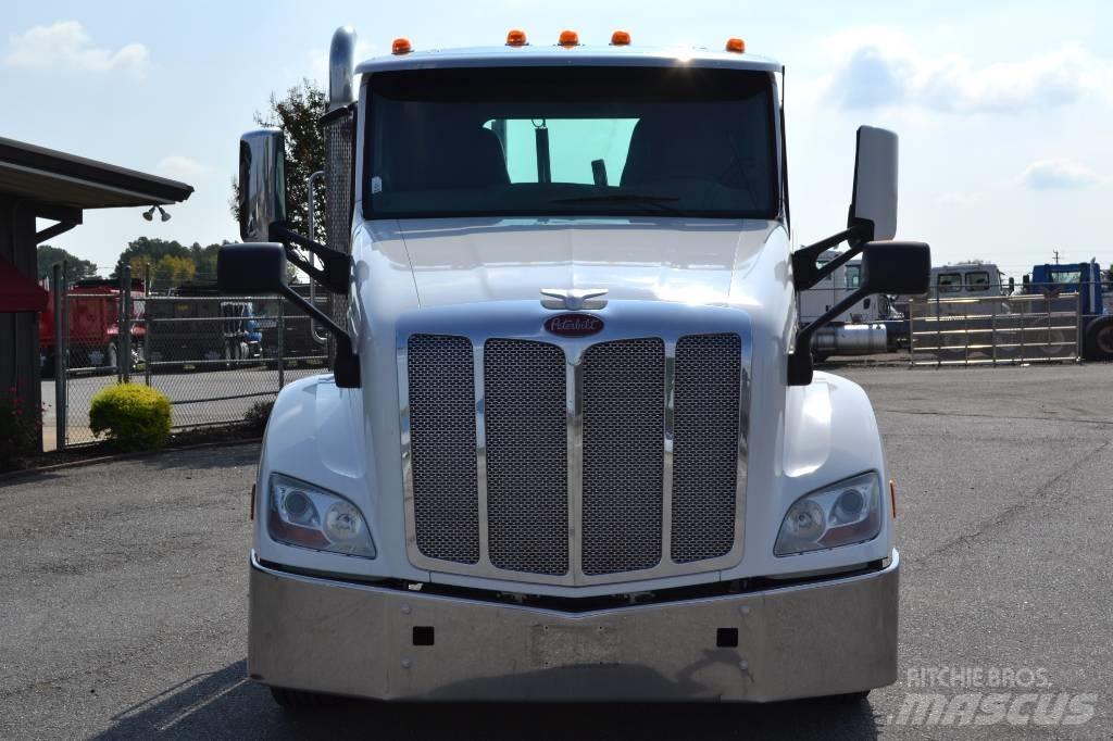 Peterbilt 579 Prime Movers