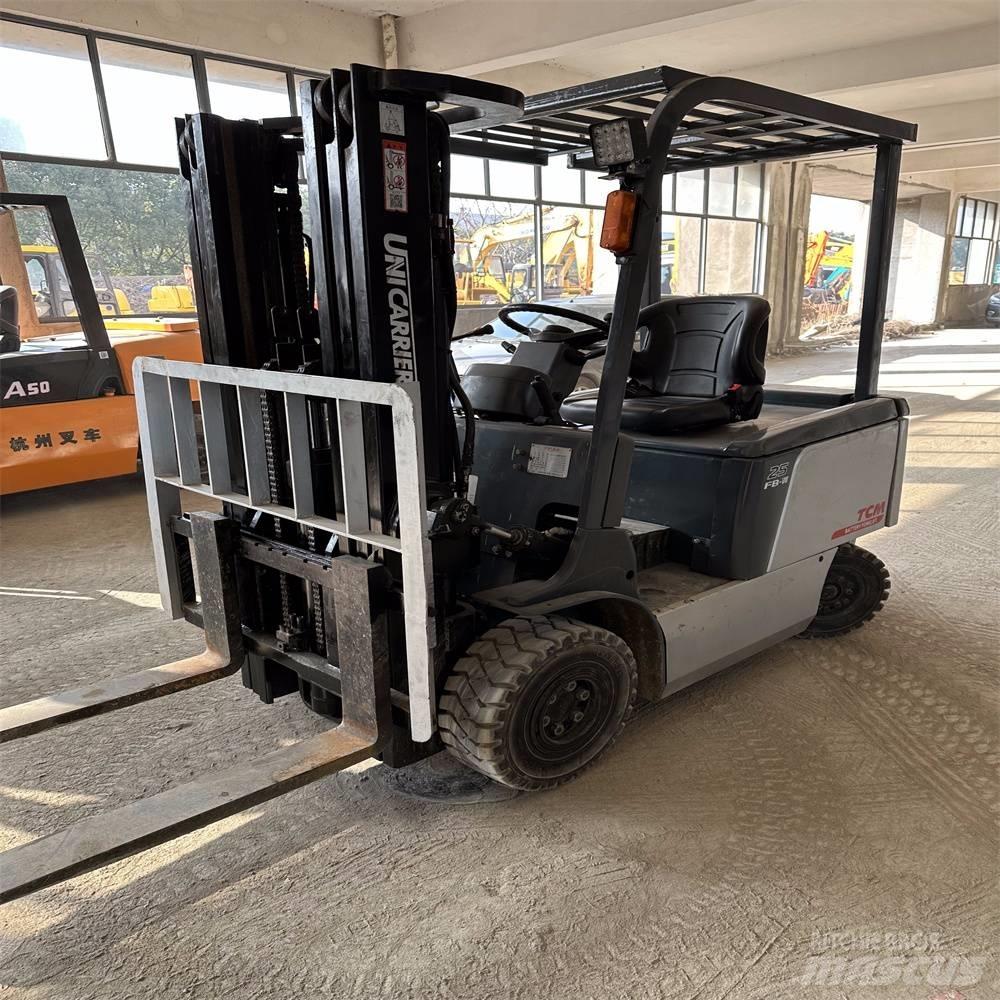 TCM FB25-7 Electric forklift trucks