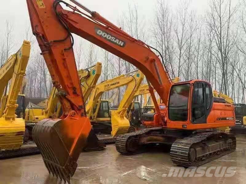 Doosan DX300LC Crawler excavators