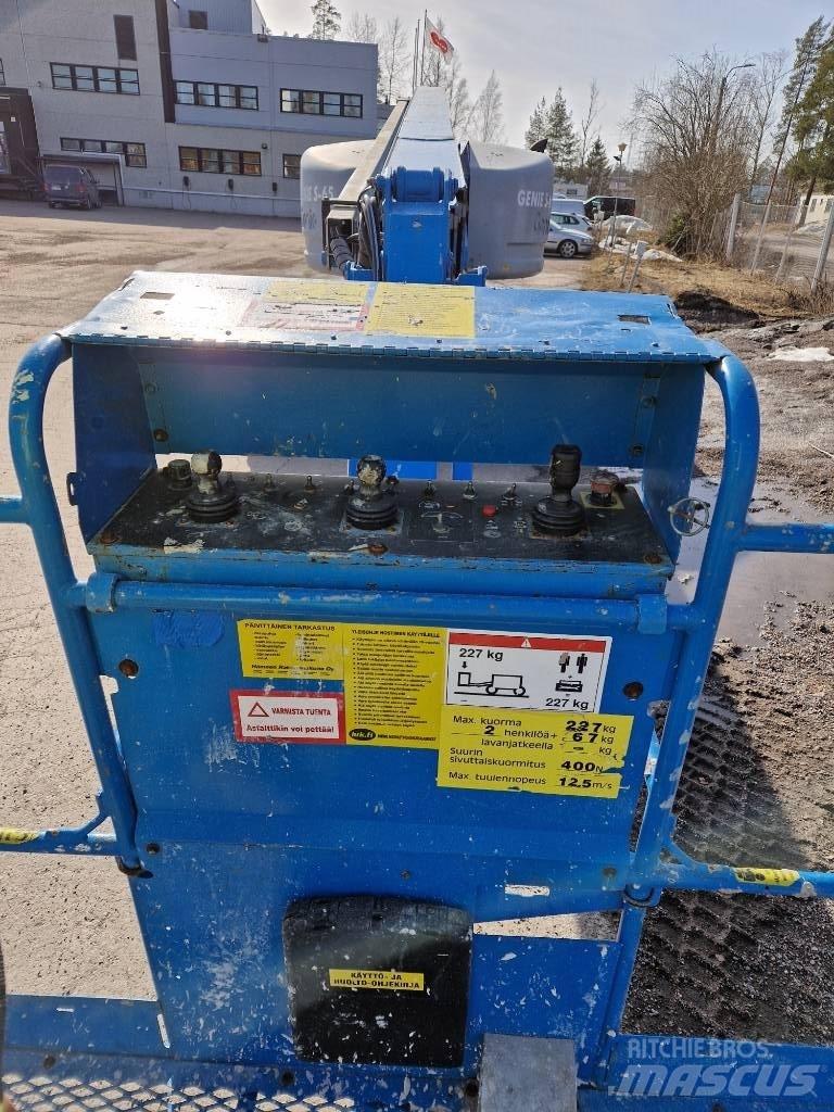 Genie S 65 Telescopic boom lifts