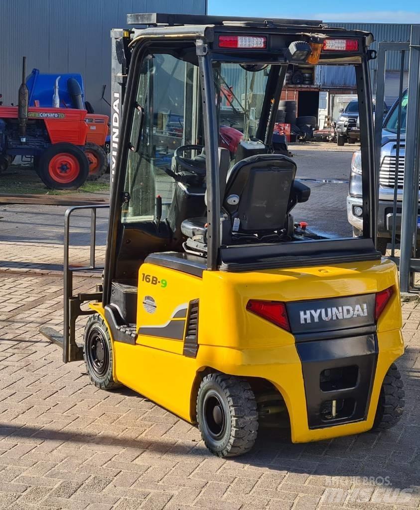 Hyundai 16 B-9 Electric forklift trucks
