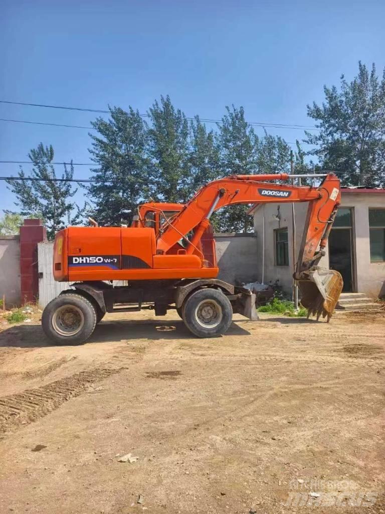 Doosan DH 150 W-7 Wheeled excavators