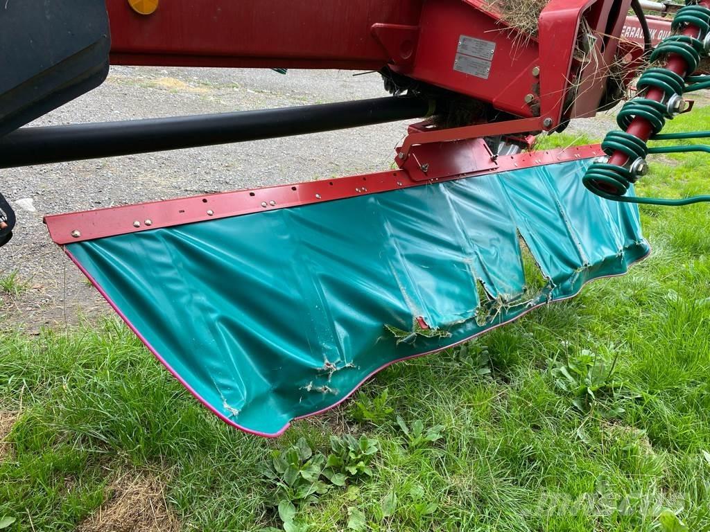 Kverneland 9476C Windrowers