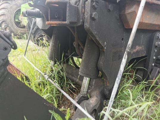 Valtra T 151 WOM Booms and arms