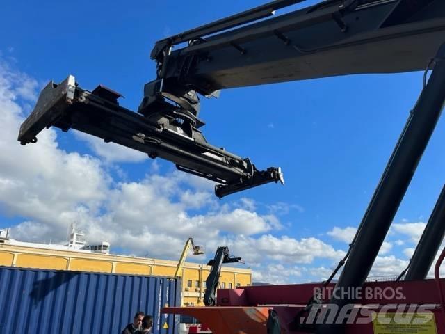 CVS Ferrari F 478 Reach stackers