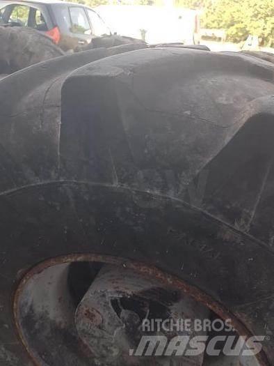 Michelin 18R19.5XF Tyres, wheels and rims