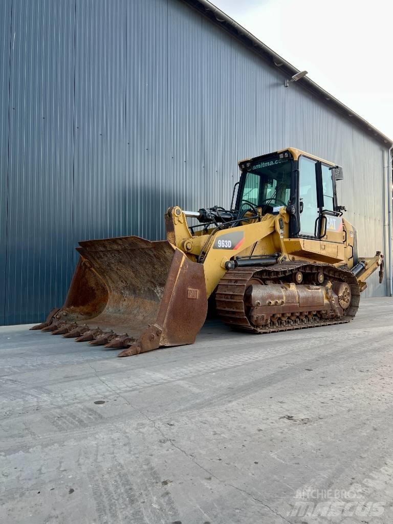 CAT 963D Crawler loaders