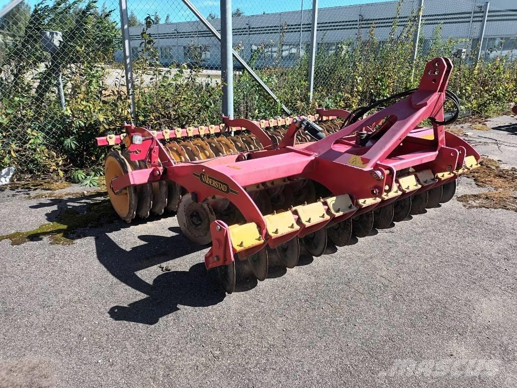 Väderstad Carrier Disc harrows
