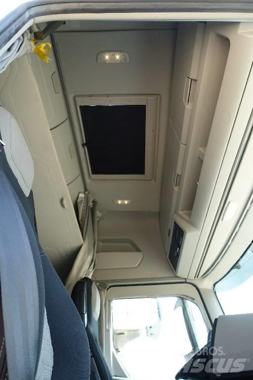 Ford F-MAX 500 Prime Movers