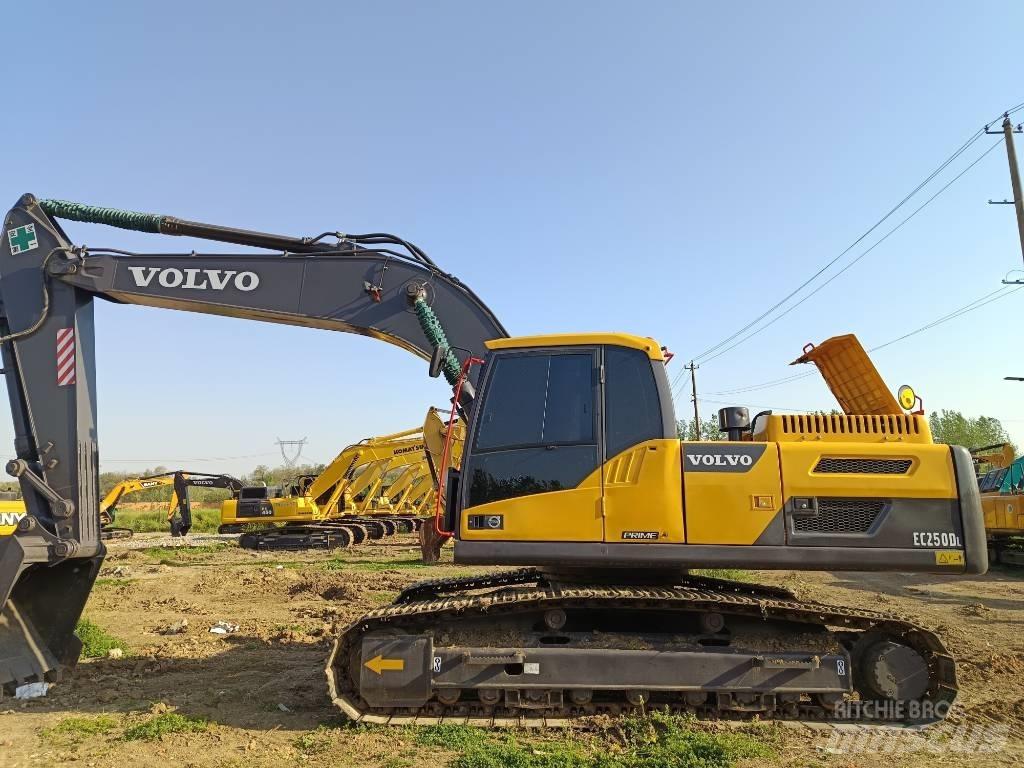 Volvo EC 250 Crawler excavators