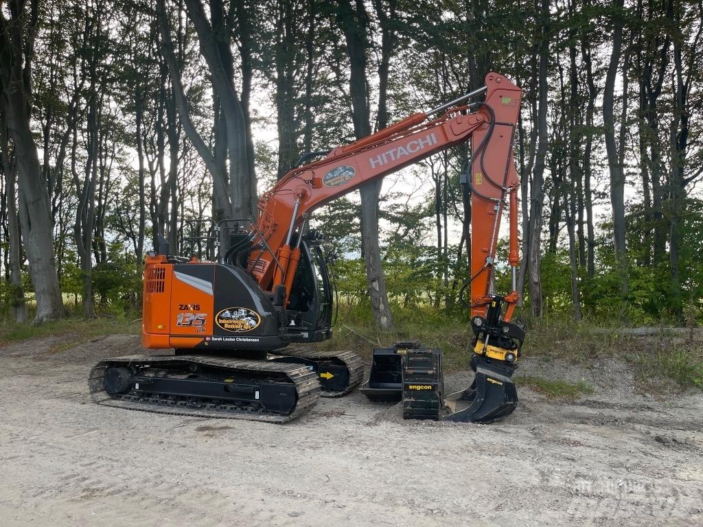 Hitachi ZX 135 US-7 Crawler excavators
