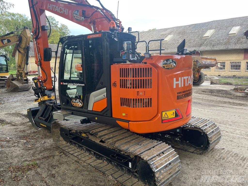 Hitachi ZX 135 US-7 Crawler excavators