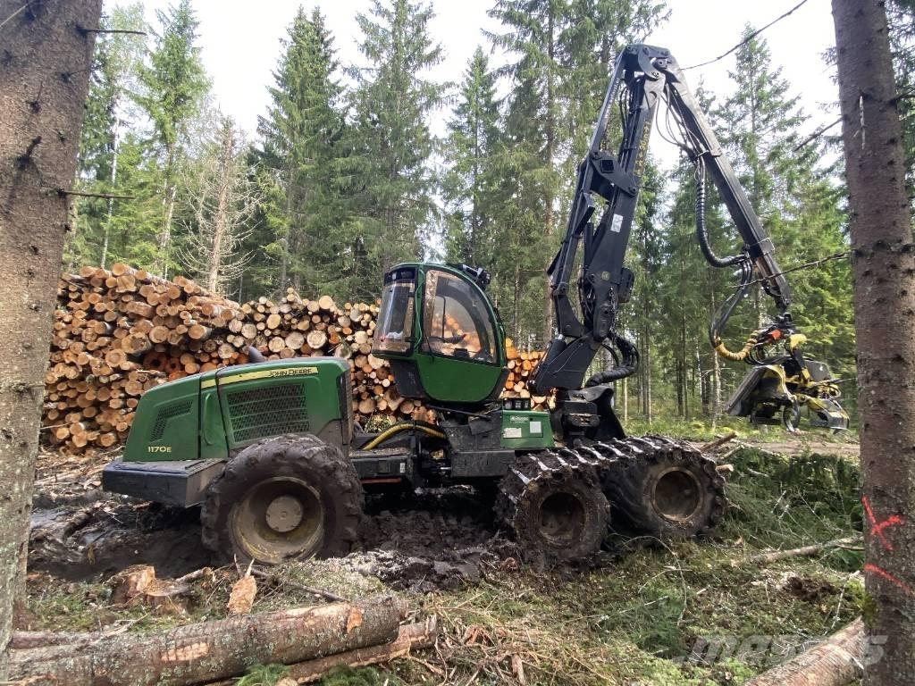 John Deere 1170 E Harvesters