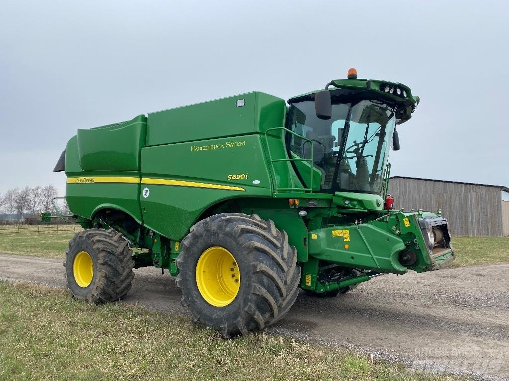 John Deere S 690 i Combine harvesters