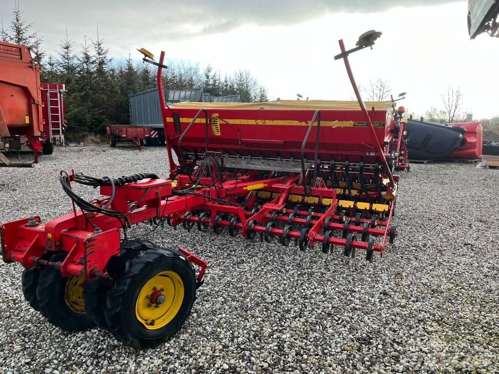 Väderstad Rapid400C Combination drills