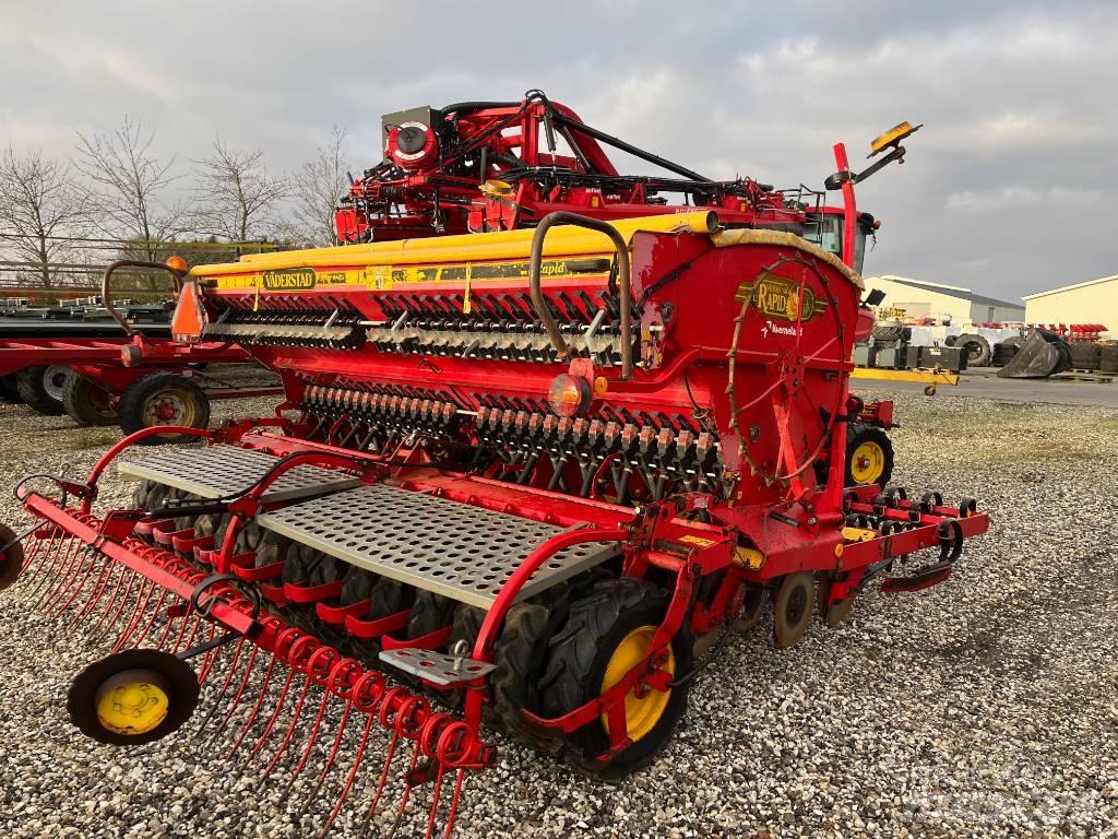 Väderstad Rapid400C Combination drills