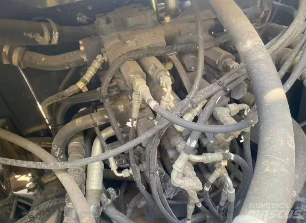 Sumitomo SH240LC Crawler excavators