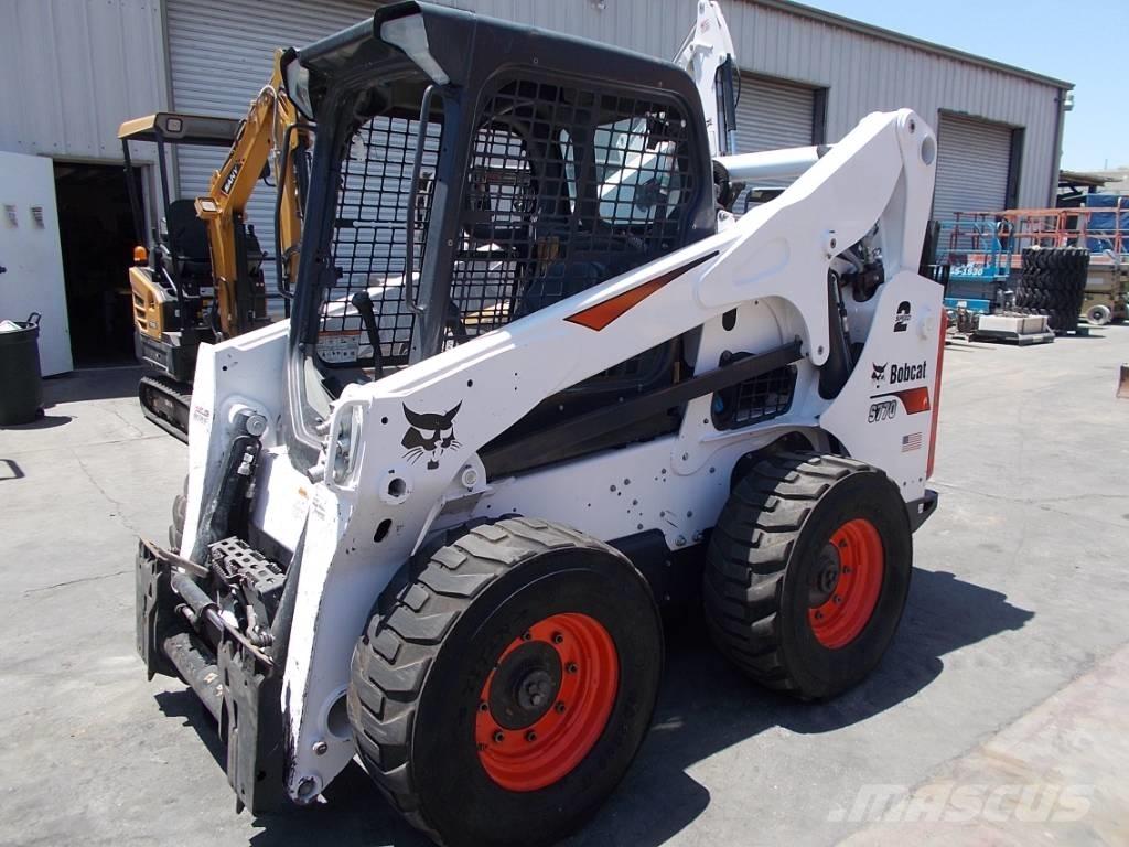 Bobcat S770 Skid steer loaders