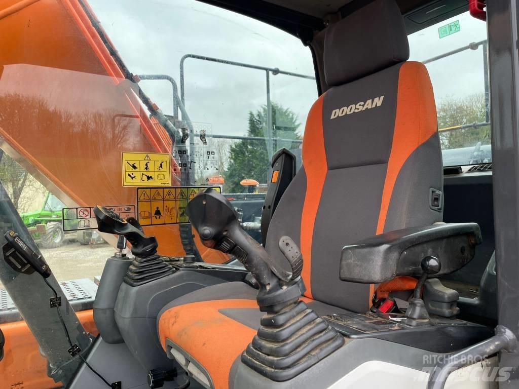 Doosan DX140LC-5 Crawler excavators