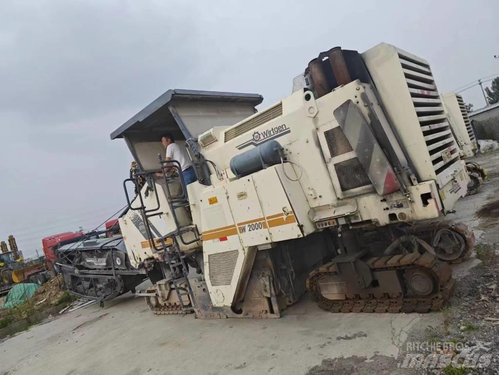 Wirtgen W2000 Asphalt cold milling machines