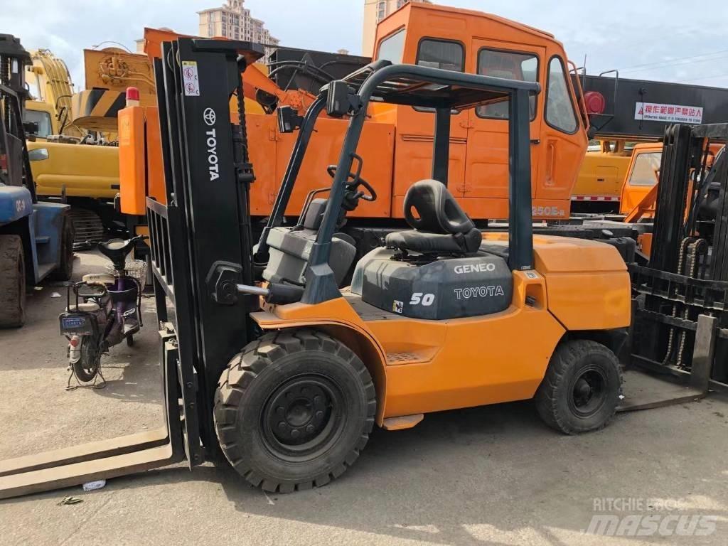 Toyota FD 50 Diesel trucks