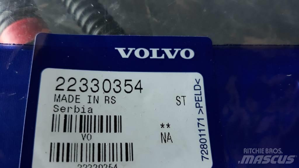 Volvo HOSE 22330354 Other components