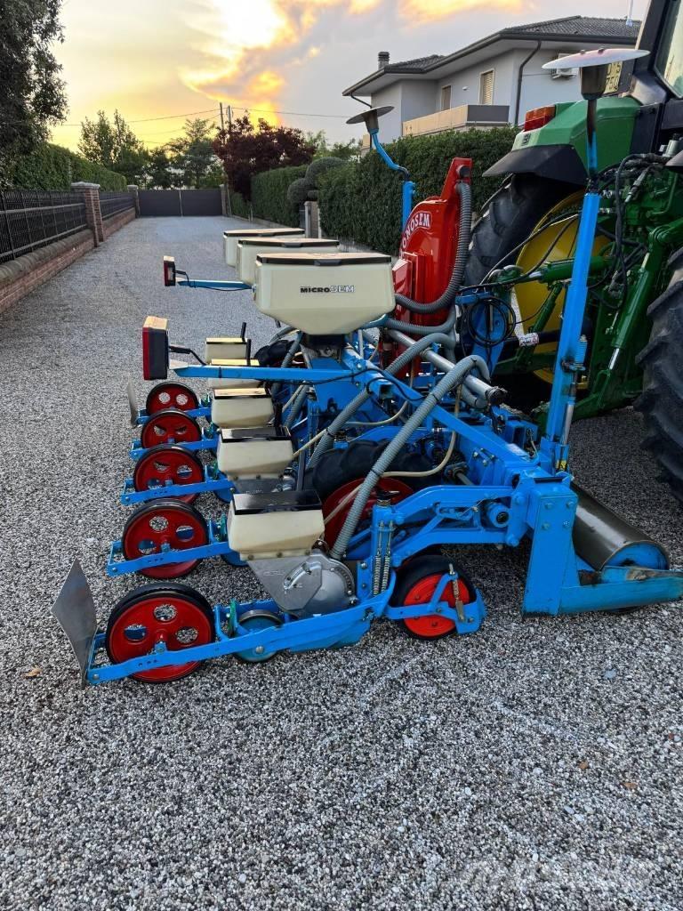 Monosem 5 file Sowing machines