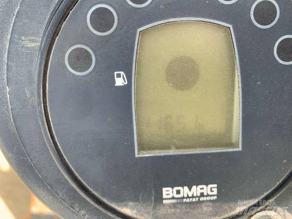 Bomag BW 100 AD-4 Twin drum rollers