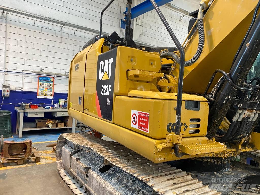 CAT 323F LN Crawler excavators