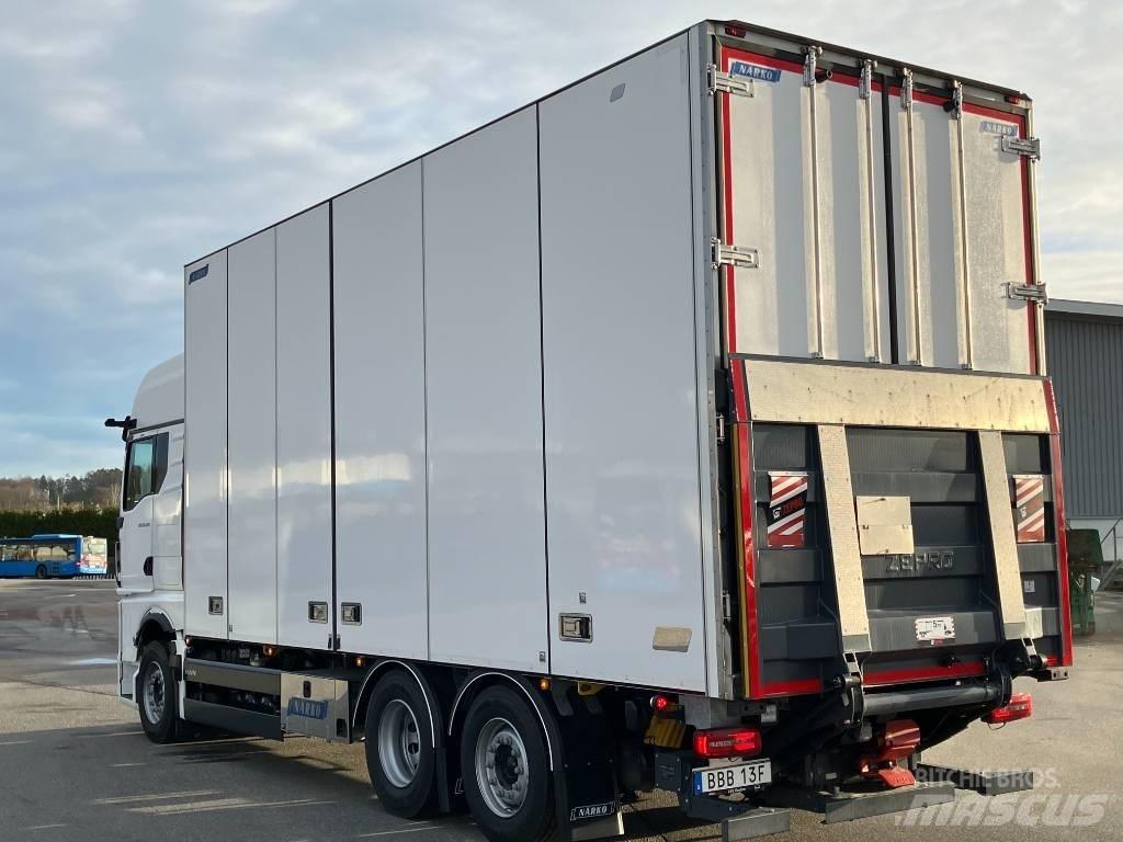 MAN TGX 26.520 Box trucks