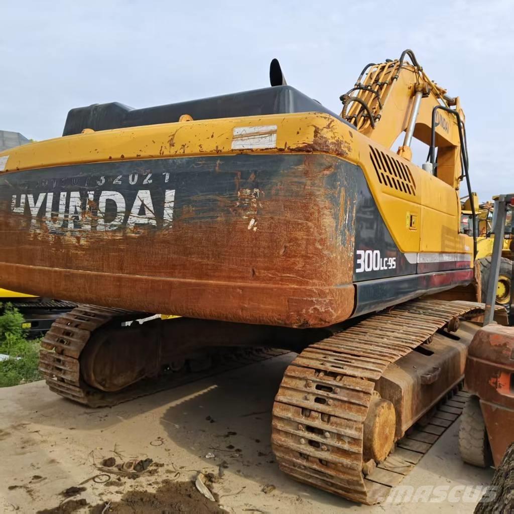 Hyundai R300LC Crawler excavators