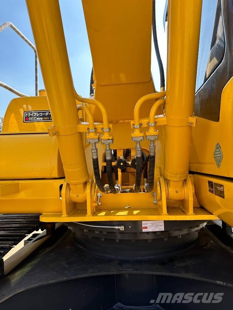 Komatsu PC 220-7 Crawler excavators