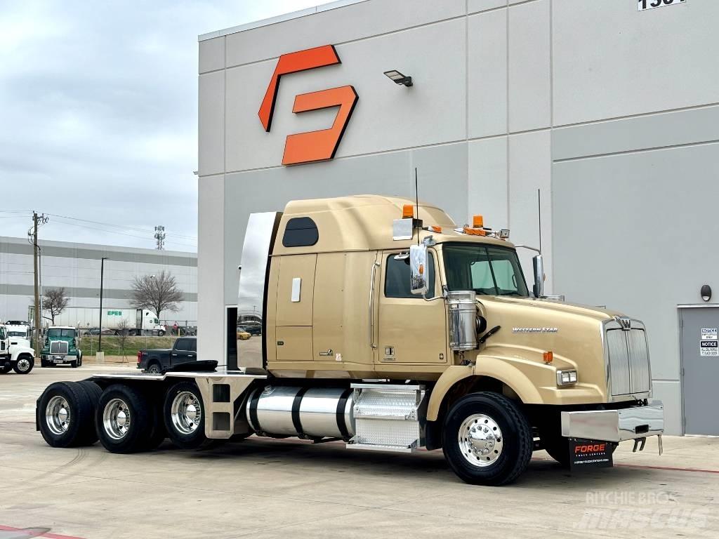 Western Star 4900 Prime Movers