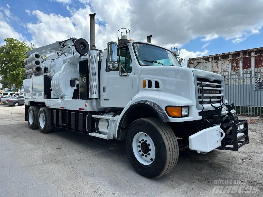 Sterling L 7501 Commercial vehicle