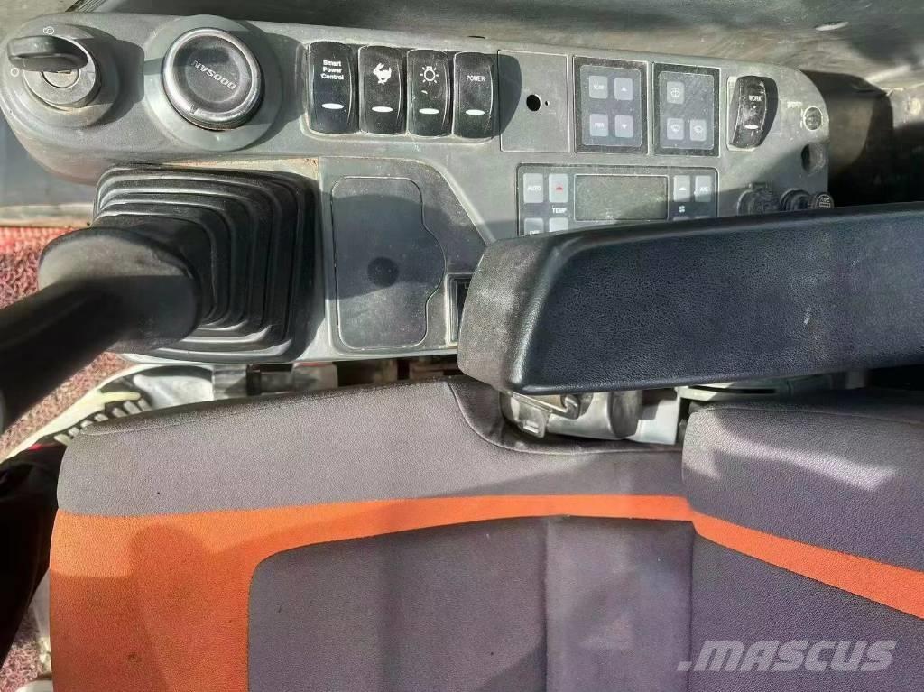 Doosan DX420LC Crawler excavators