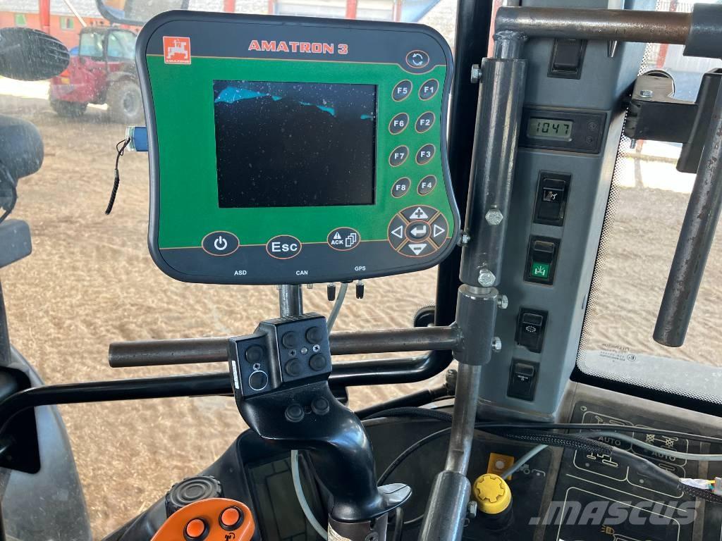 Amazone UX 5200 Trailed sprayers