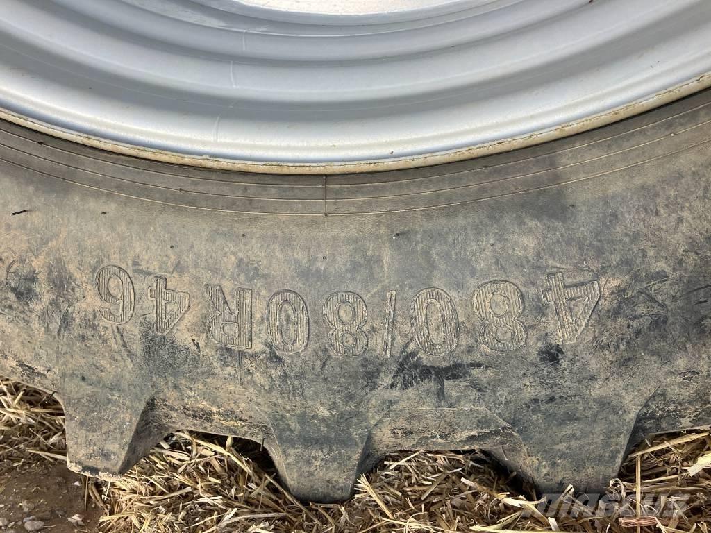 Amazone UX 5200 Trailed sprayers