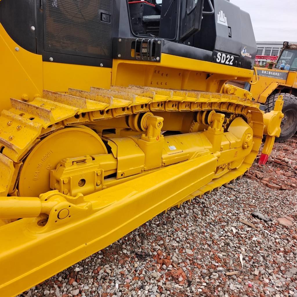 Shantui SD 22 Crawler dozers